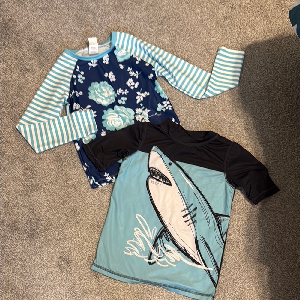 Set of two rashguards for kids 4/6